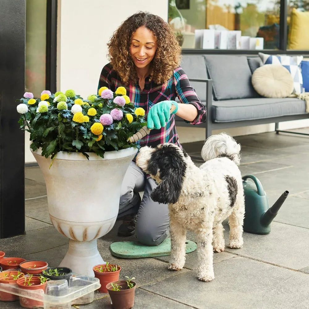Classic Round Resin Flower Pots for Indoor and Outdoor Use