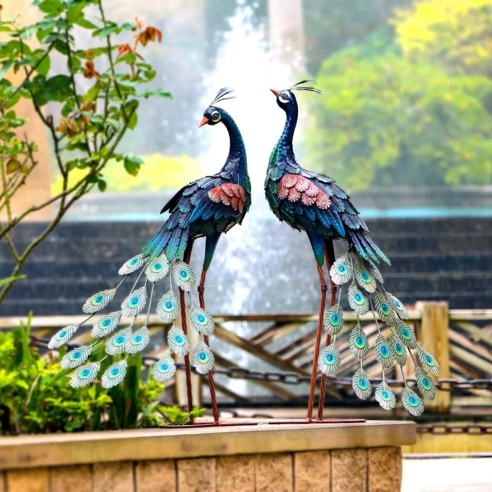 Outdoor Metal Peacock Statues for Garden and Home Decoration