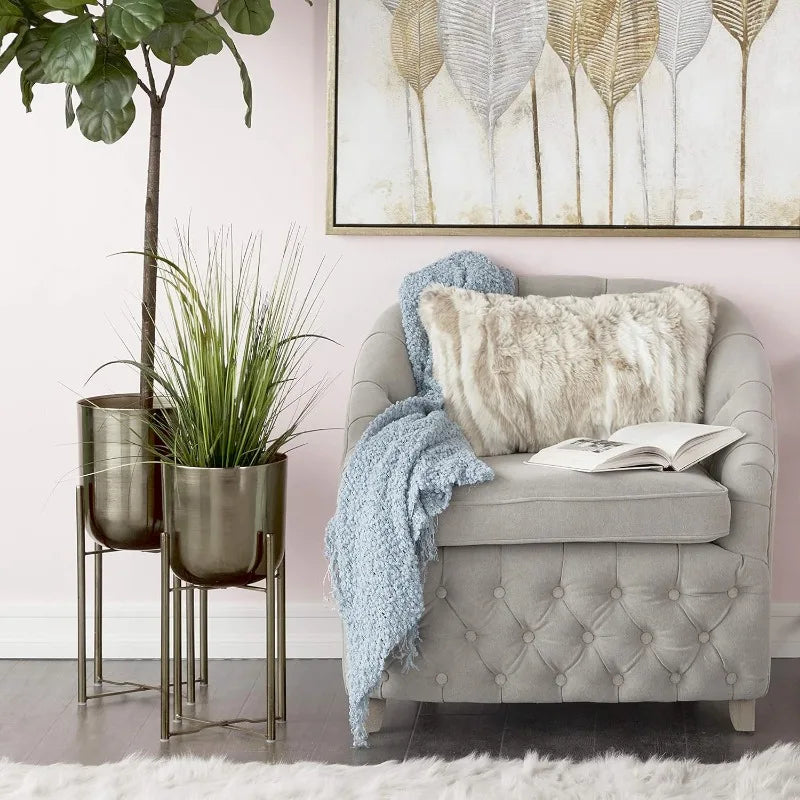 CosmoLiving Metal Indoor Outdoor Planter Set with Removable Stand